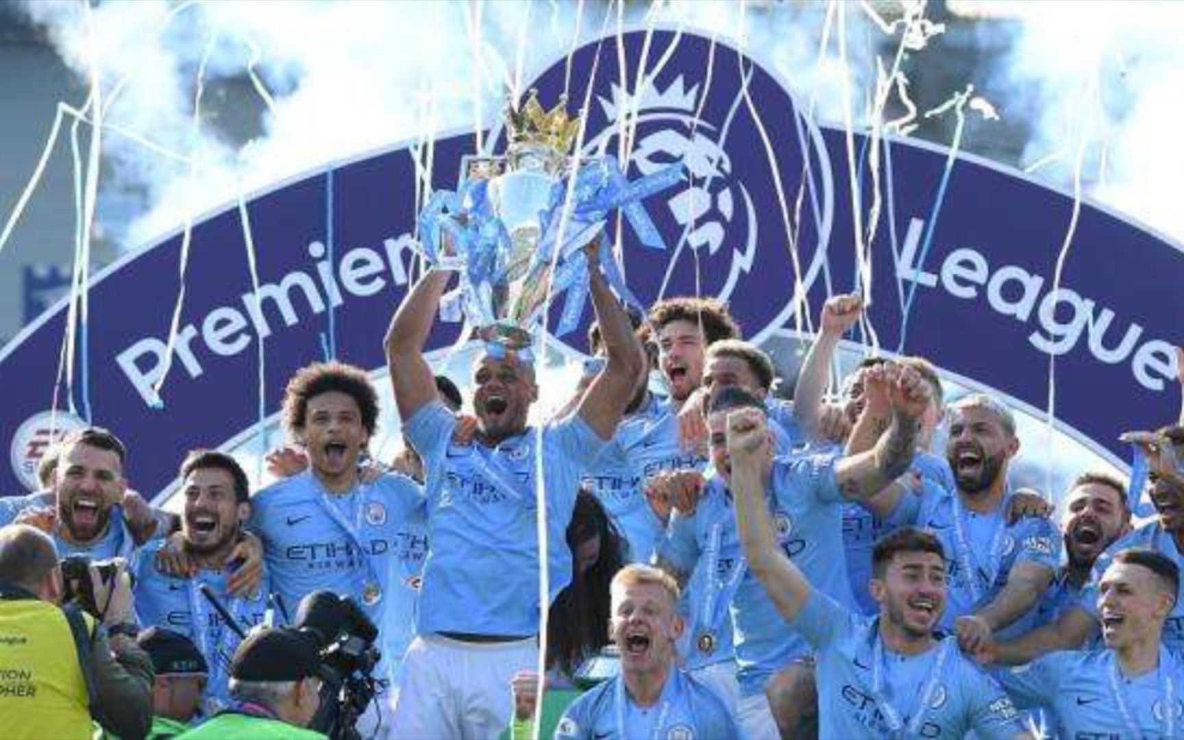 于某个具体 于某个具体